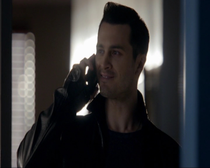 VampireDiariesWorld-dot-nl_7x22GodsAndMonsters0472.jpg