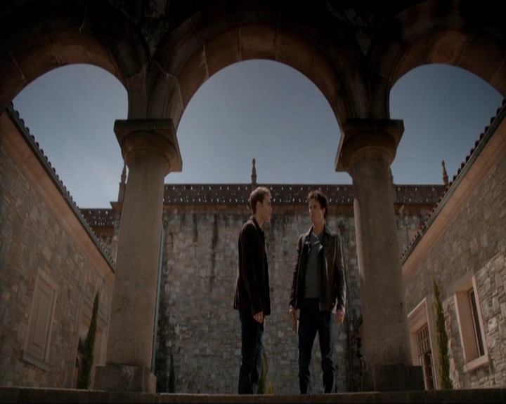 VampireDiariesWorld-dot-nl_7x22GodsAndMonsters0911.jpg