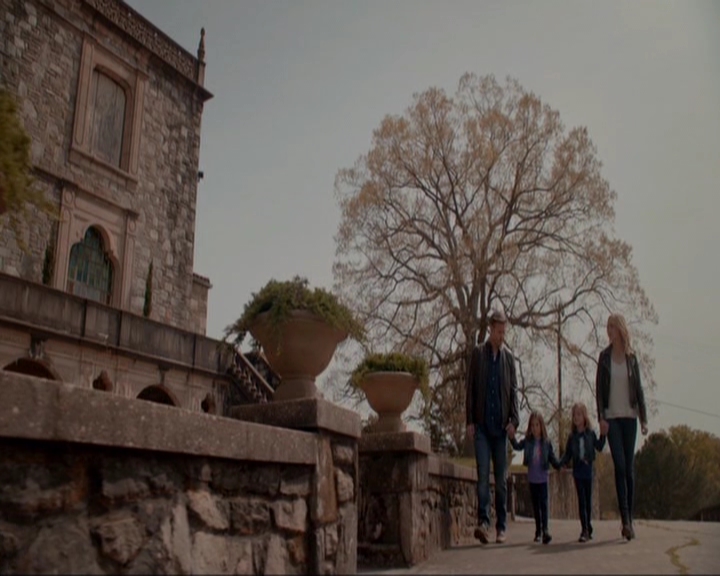 VampireDiariesWorld-dot-nl_7x22GodsAndMonsters0916.jpg