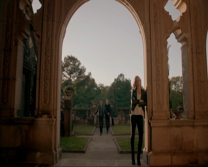 VampireDiariesWorld-dot-nl_7x22GodsAndMonsters1072.jpg