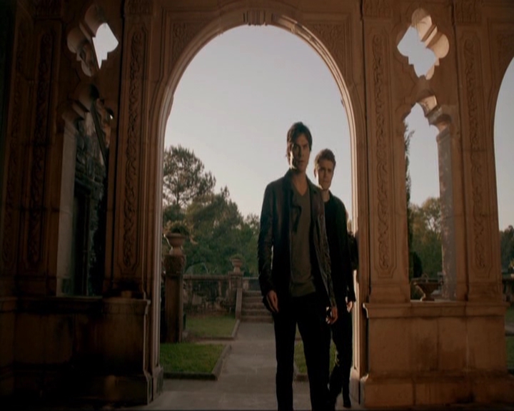 VampireDiariesWorld-dot-nl_7x22GodsAndMonsters1078.jpg