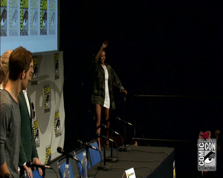 VampireDiariesWorld-dot-nl_S7-dvdextra-2015ComicConPanel0077.jpg