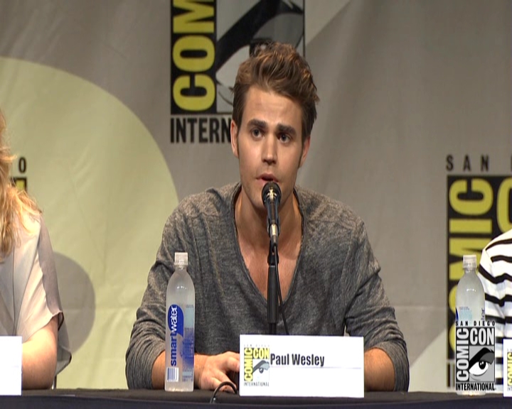 VampireDiariesWorld-dot-nl_S7-dvdextra-2015ComicConPanel0110.jpg