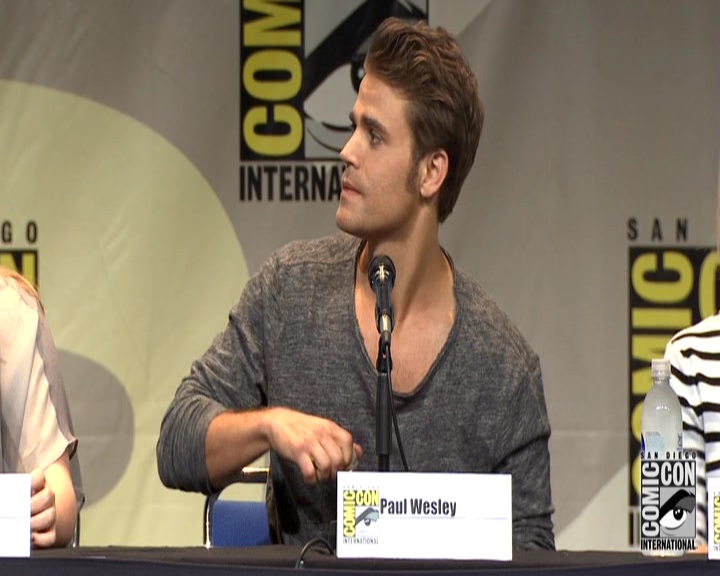 VampireDiariesWorld-dot-nl_S7-dvdextra-2015ComicConPanel0115.jpg