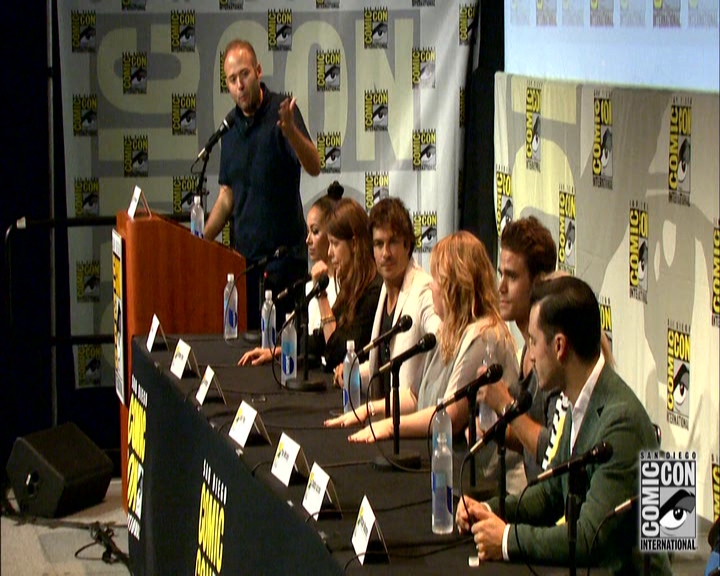 VampireDiariesWorld-dot-nl_S7-dvdextra-2015ComicConPanel0116.jpg