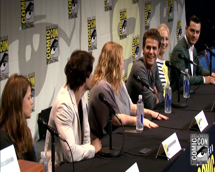 VampireDiariesWorld-dot-nl_S7-dvdextra-2015ComicConPanel0179.jpg