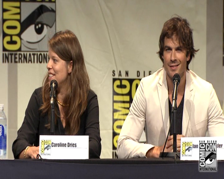 VampireDiariesWorld-dot-nl_S7-dvdextra-2015ComicConPanel0196.jpg