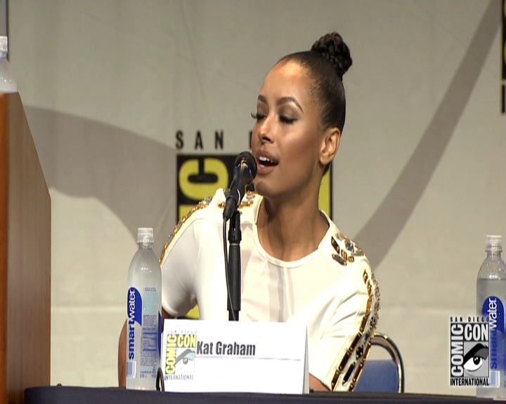 VampireDiariesWorld-dot-nl_S7-dvdextra-2015ComicConPanel0210.jpg