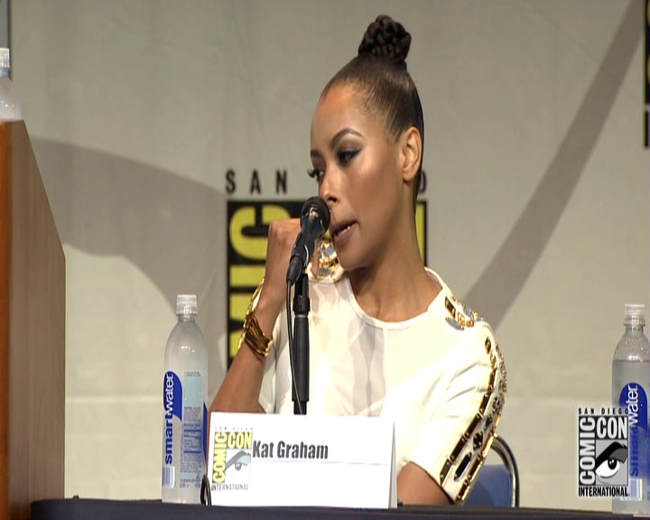 VampireDiariesWorld-dot-nl_S7-dvdextra-2015ComicConPanel0215.jpg