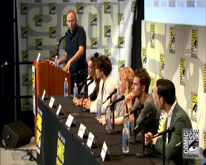 VampireDiariesWorld-dot-nl_S7-dvdextra-2015ComicConPanel0303.jpg