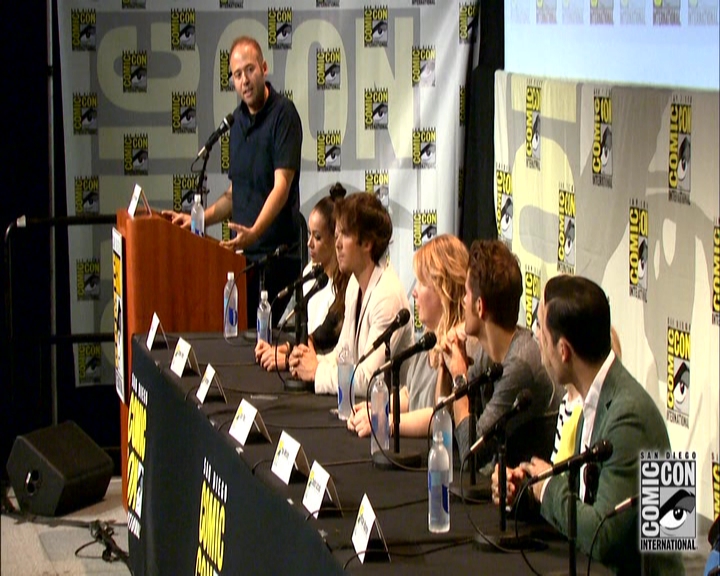 VampireDiariesWorld-dot-nl_S7-dvdextra-2015ComicConPanel0304.jpg