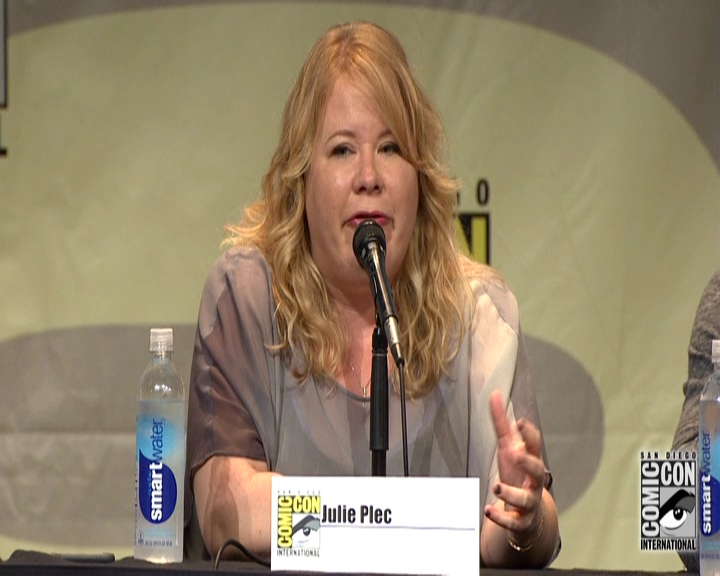 VampireDiariesWorld-dot-nl_S7-dvdextra-2015ComicConPanel0313.jpg