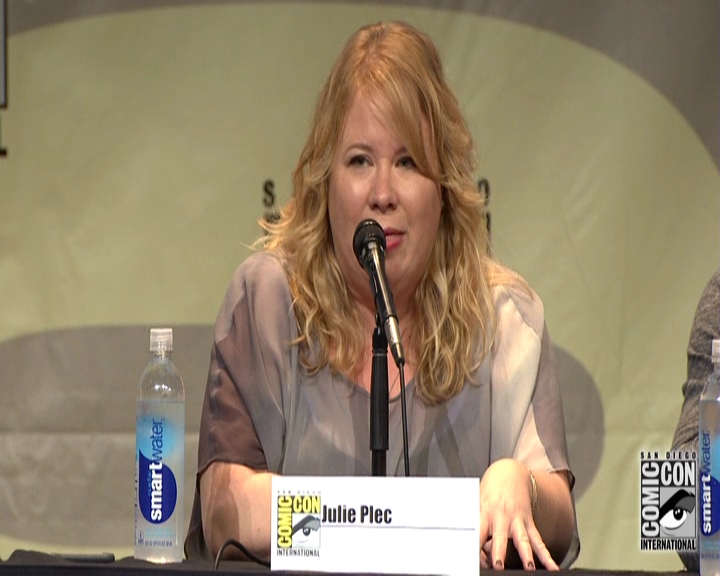 VampireDiariesWorld-dot-nl_S7-dvdextra-2015ComicConPanel0318.jpg