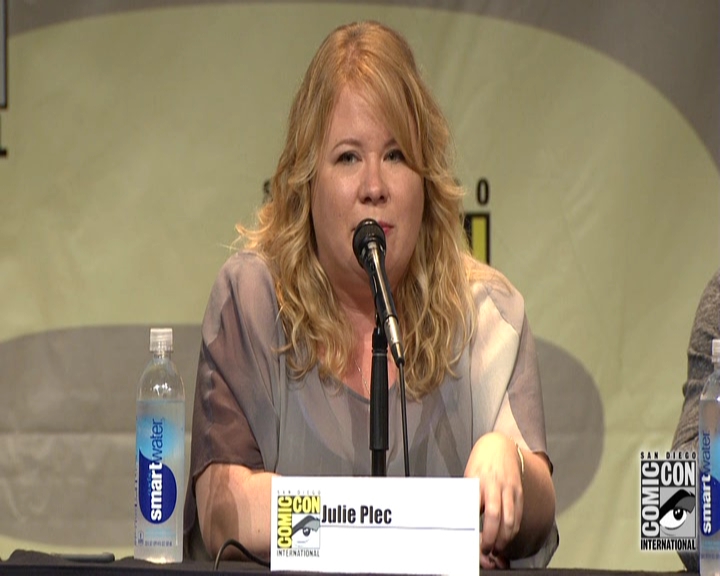 VampireDiariesWorld-dot-nl_S7-dvdextra-2015ComicConPanel0320.jpg