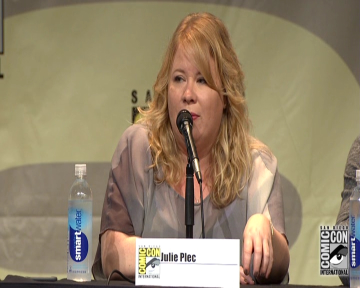 VampireDiariesWorld-dot-nl_S7-dvdextra-2015ComicConPanel0322.jpg