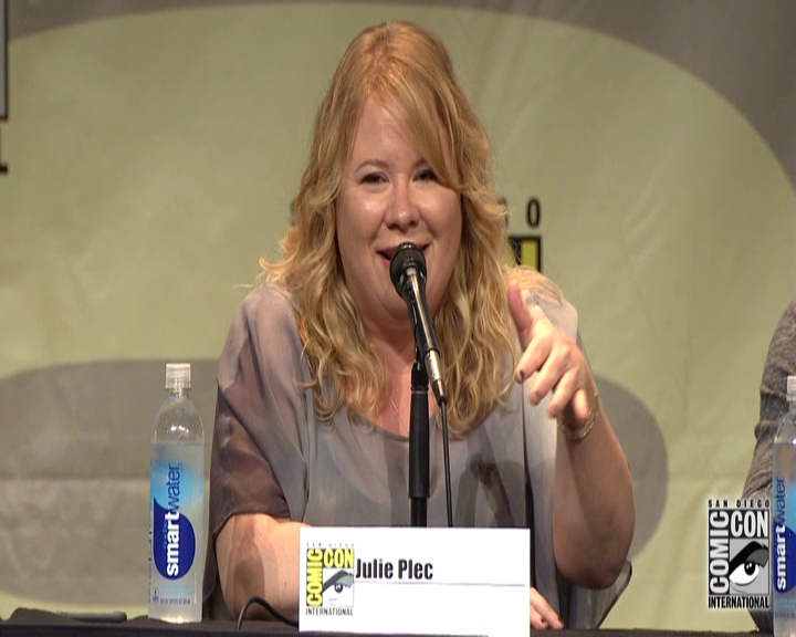 VampireDiariesWorld-dot-nl_S7-dvdextra-2015ComicConPanel0329.jpg