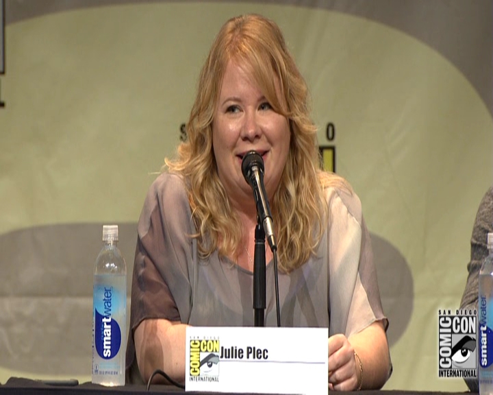 VampireDiariesWorld-dot-nl_S7-dvdextra-2015ComicConPanel0330.jpg