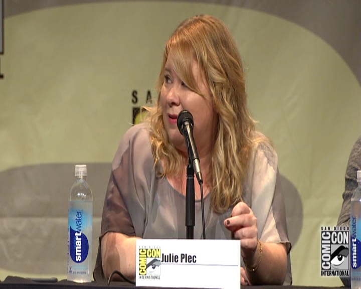 VampireDiariesWorld-dot-nl_S7-dvdextra-2015ComicConPanel0331.jpg