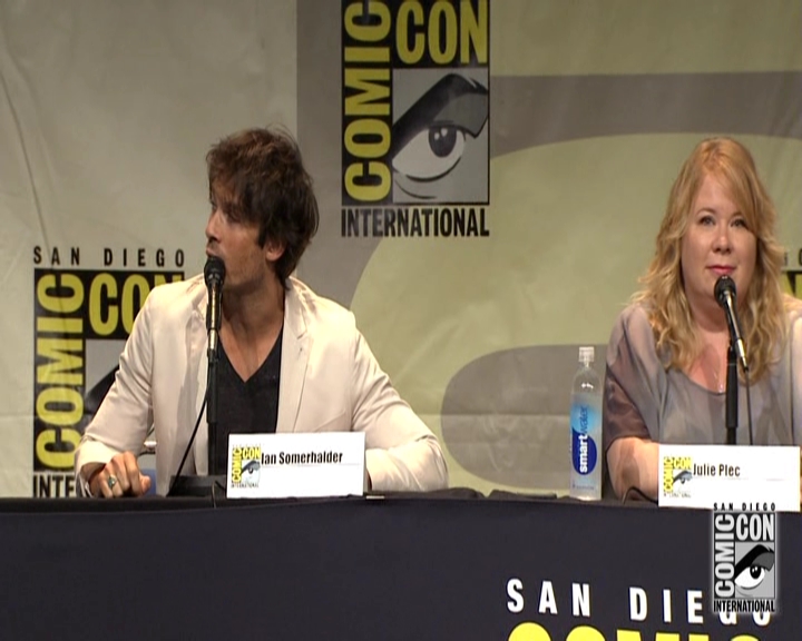 VampireDiariesWorld-dot-nl_S7-dvdextra-2015ComicConPanel0348.jpg