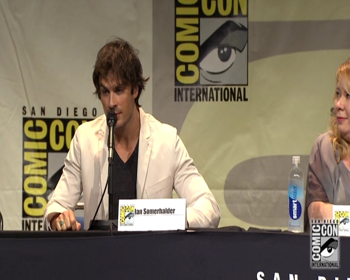 VampireDiariesWorld-dot-nl_S7-dvdextra-2015ComicConPanel0349.jpg