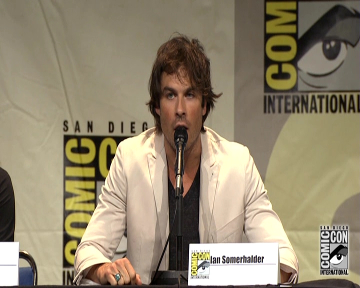 VampireDiariesWorld-dot-nl_S7-dvdextra-2015ComicConPanel0368.jpg