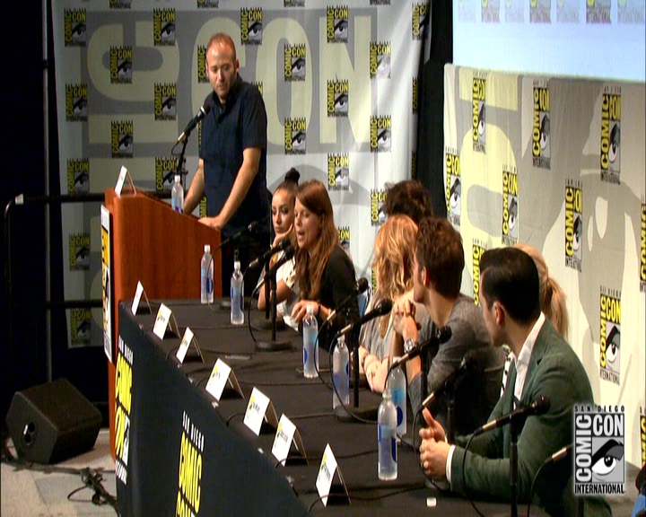 VampireDiariesWorld-dot-nl_S7-dvdextra-2015ComicConPanel0382.jpg