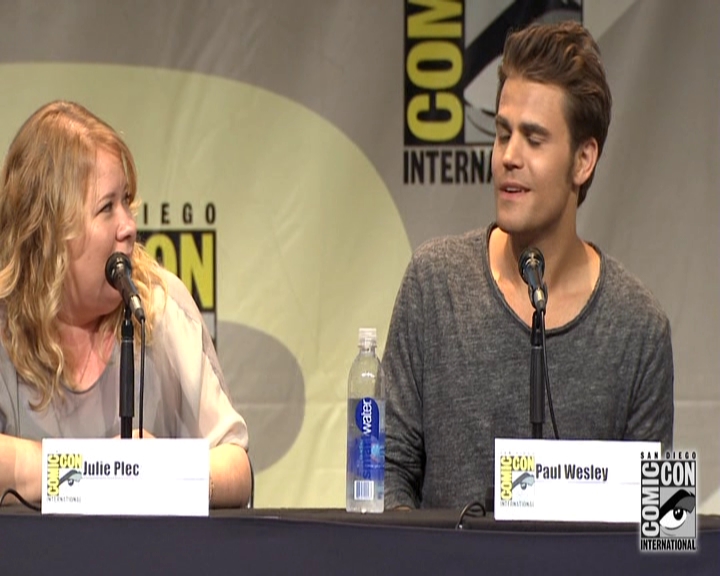 VampireDiariesWorld-dot-nl_S7-dvdextra-2015ComicConPanel0990.jpg