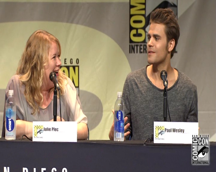 VampireDiariesWorld-dot-nl_S7-dvdextra-2015ComicConPanel0993.jpg