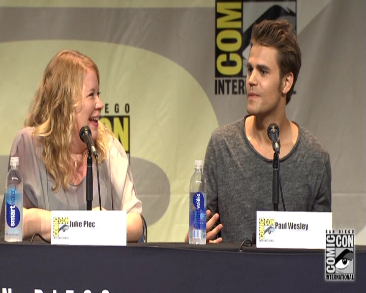 VampireDiariesWorld-dot-nl_S7-dvdextra-2015ComicConPanel0995.jpg