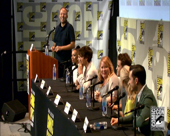 VampireDiariesWorld-dot-nl_S7-dvdextra-2015ComicConPanel0997.jpg