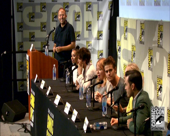 VampireDiariesWorld-dot-nl_S7-dvdextra-2015ComicConPanel0998.jpg