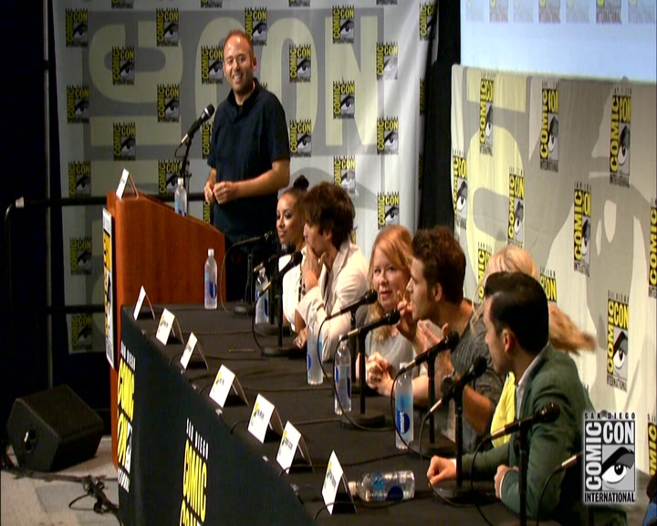 VampireDiariesWorld-dot-nl_S7-dvdextra-2015ComicConPanel0999.jpg