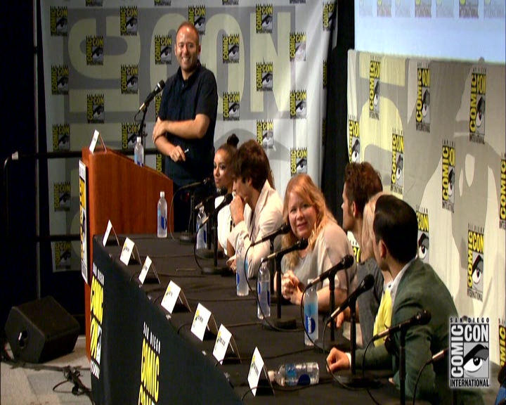 VampireDiariesWorld-dot-nl_S7-dvdextra-2015ComicConPanel1002.jpg