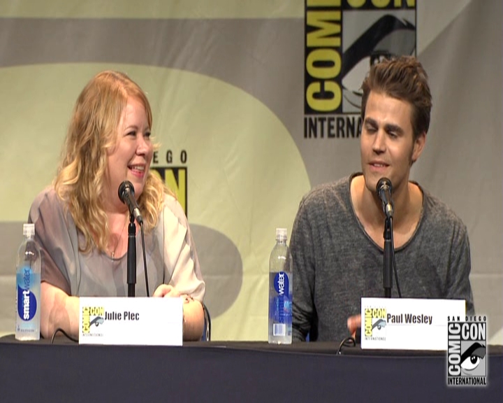 VampireDiariesWorld-dot-nl_S7-dvdextra-2015ComicConPanel1009.jpg