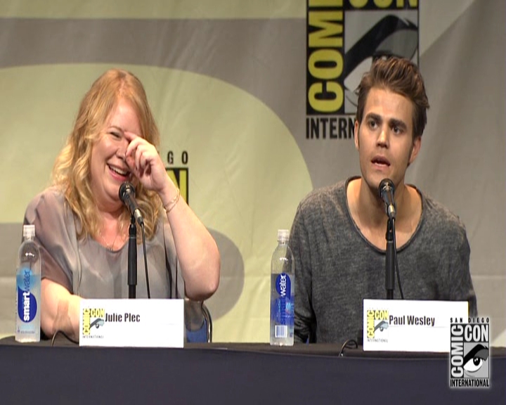 VampireDiariesWorld-dot-nl_S7-dvdextra-2015ComicConPanel1011.jpg