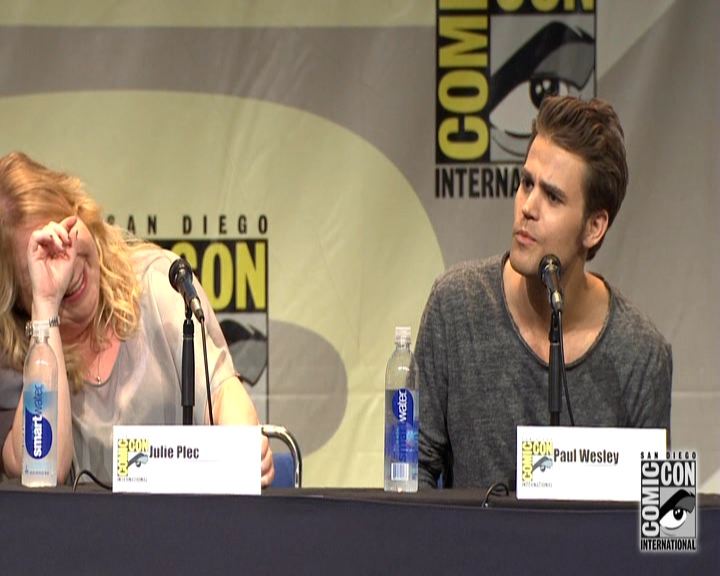 VampireDiariesWorld-dot-nl_S7-dvdextra-2015ComicConPanel1016.jpg