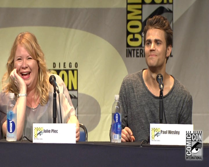 VampireDiariesWorld-dot-nl_S7-dvdextra-2015ComicConPanel1019.jpg