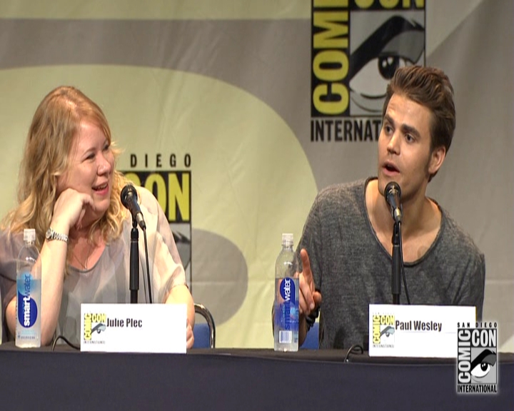 VampireDiariesWorld-dot-nl_S7-dvdextra-2015ComicConPanel1022.jpg