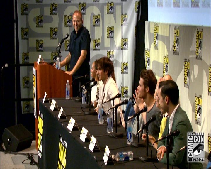 VampireDiariesWorld-dot-nl_S7-dvdextra-2015ComicConPanel1032.jpg