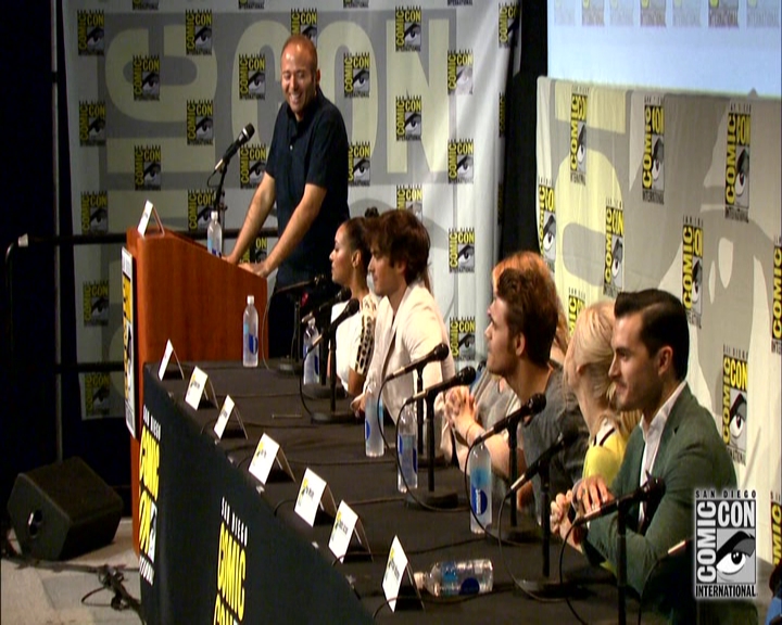 VampireDiariesWorld-dot-nl_S7-dvdextra-2015ComicConPanel1033.jpg