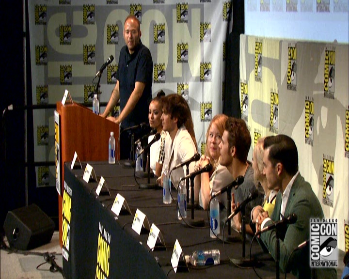 VampireDiariesWorld-dot-nl_S7-dvdextra-2015ComicConPanel1034.jpg