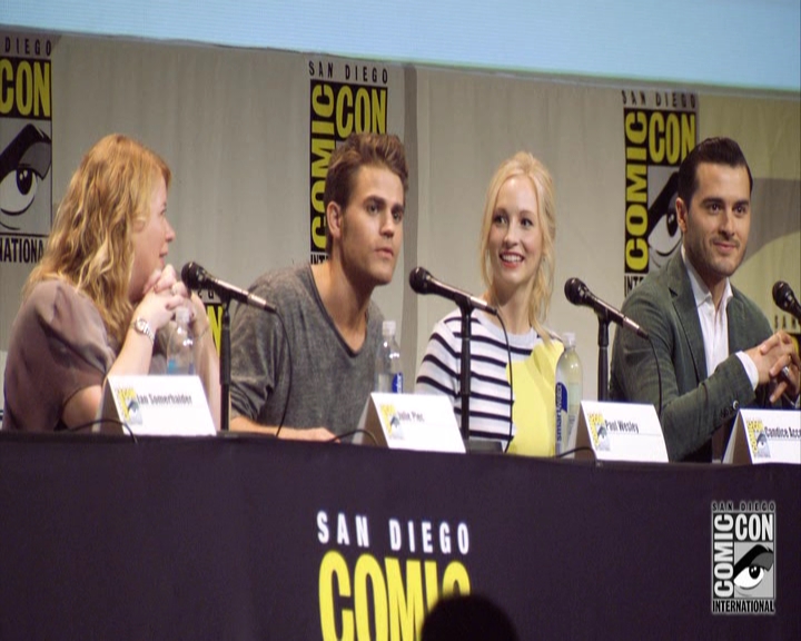 VampireDiariesWorld-dot-nl_S7-dvdextra-2015ComicConPanel1042.jpg