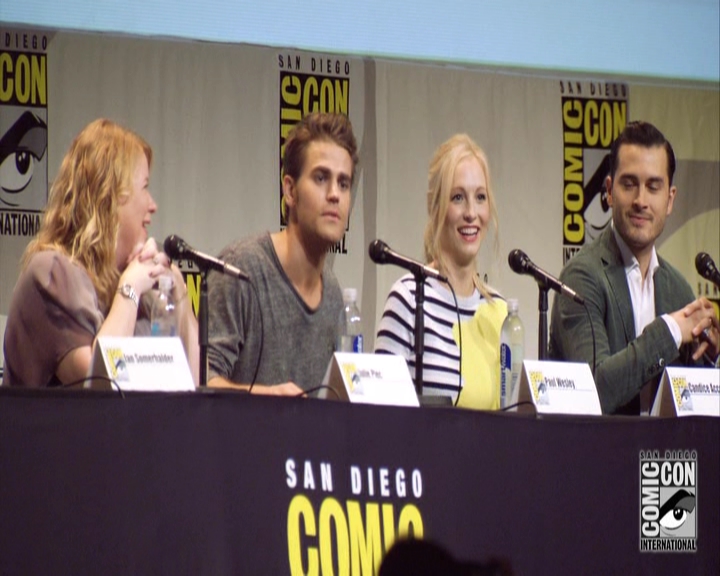 VampireDiariesWorld-dot-nl_S7-dvdextra-2015ComicConPanel1043.jpg