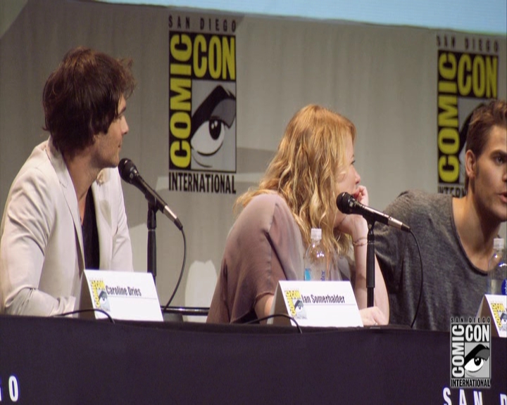 VampireDiariesWorld-dot-nl_S7-dvdextra-2015ComicConPanel1075.jpg