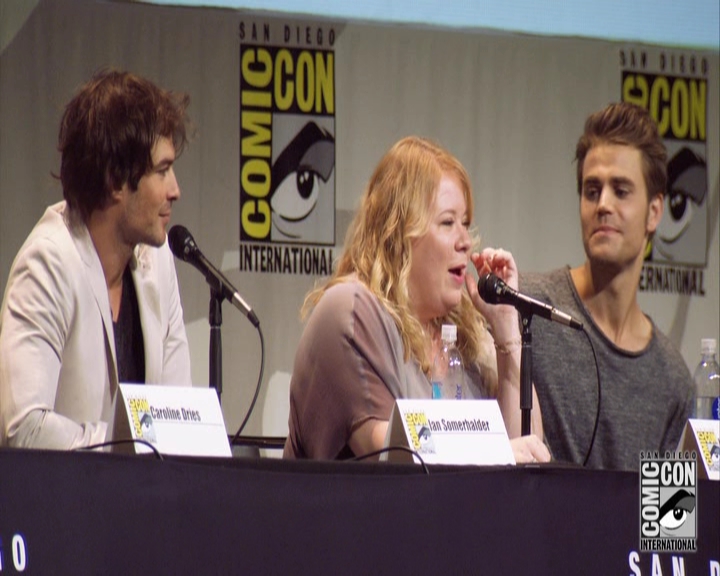 VampireDiariesWorld-dot-nl_S7-dvdextra-2015ComicConPanel1077.jpg