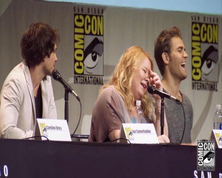 VampireDiariesWorld-dot-nl_S7-dvdextra-2015ComicConPanel1079.jpg