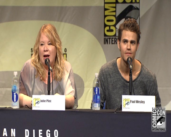 VampireDiariesWorld-dot-nl_S7-dvdextra-2015ComicConPanel1083.jpg