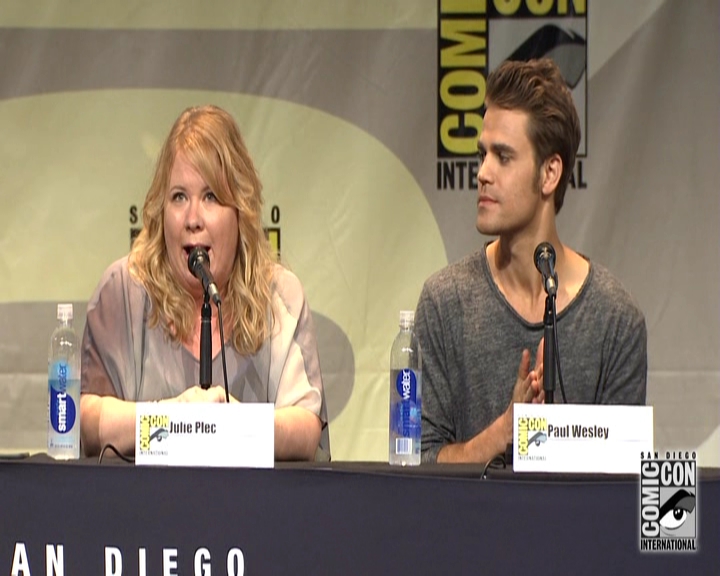 VampireDiariesWorld-dot-nl_S7-dvdextra-2015ComicConPanel1087.jpg