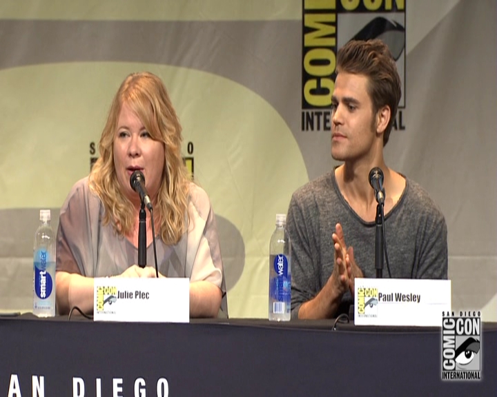 VampireDiariesWorld-dot-nl_S7-dvdextra-2015ComicConPanel1088.jpg