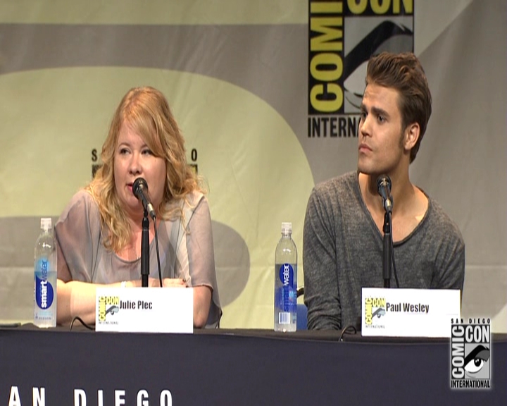 VampireDiariesWorld-dot-nl_S7-dvdextra-2015ComicConPanel1104.jpg